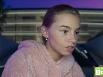 roxxxie_reid — 2025-10-22 00:41 roxxxie_reid — 2025-10-22 00:41